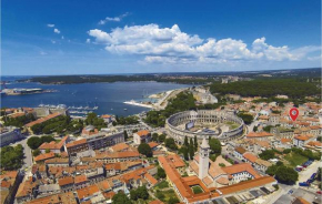 Two-Bedroom Apartment in Pula
